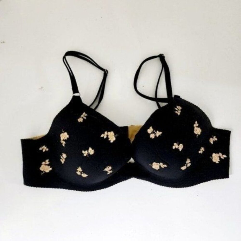 VS Angels Secret Embrace Embroidered & Rhinestone Push-Up Bra Size 34B